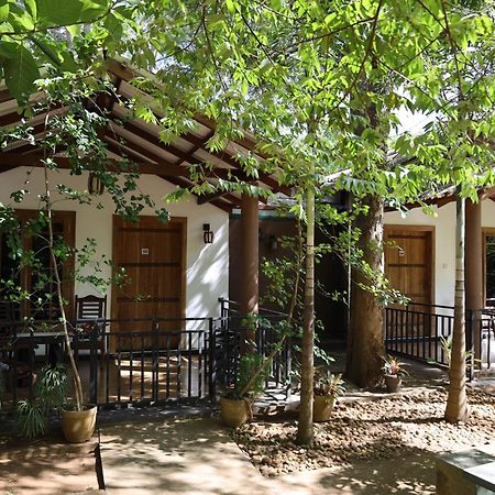 Max Safari Villa ウダワラウェ エクステリア 写真