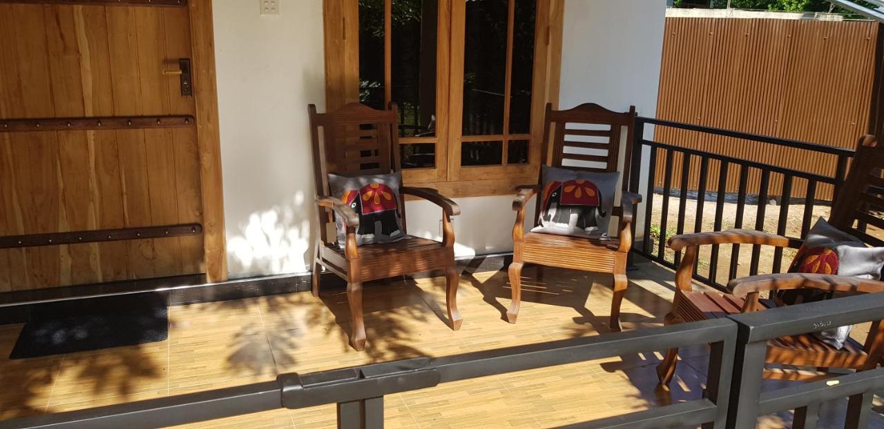 Max Safari Villa ウダワラウェ エクステリア 写真