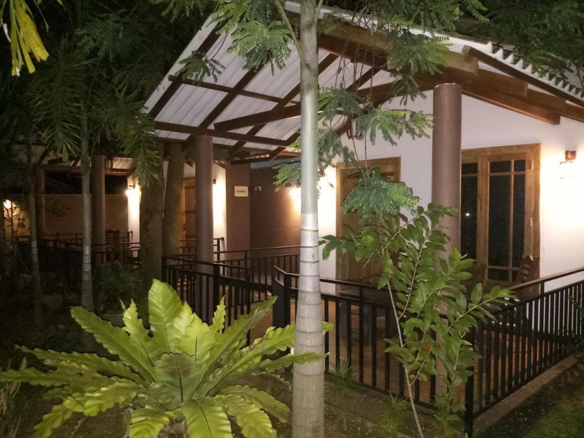 Max Safari Villa ウダワラウェ エクステリア 写真