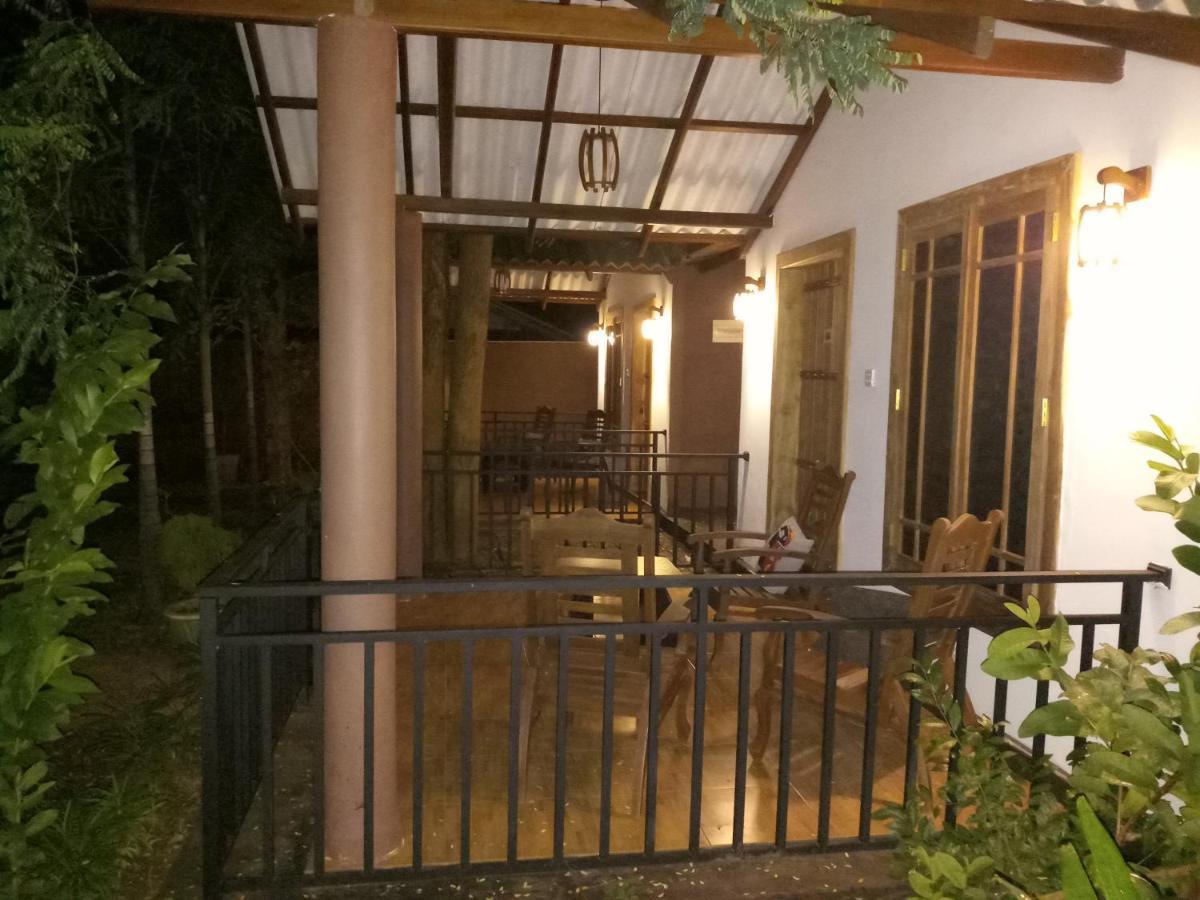 Max Safari Villa ウダワラウェ エクステリア 写真