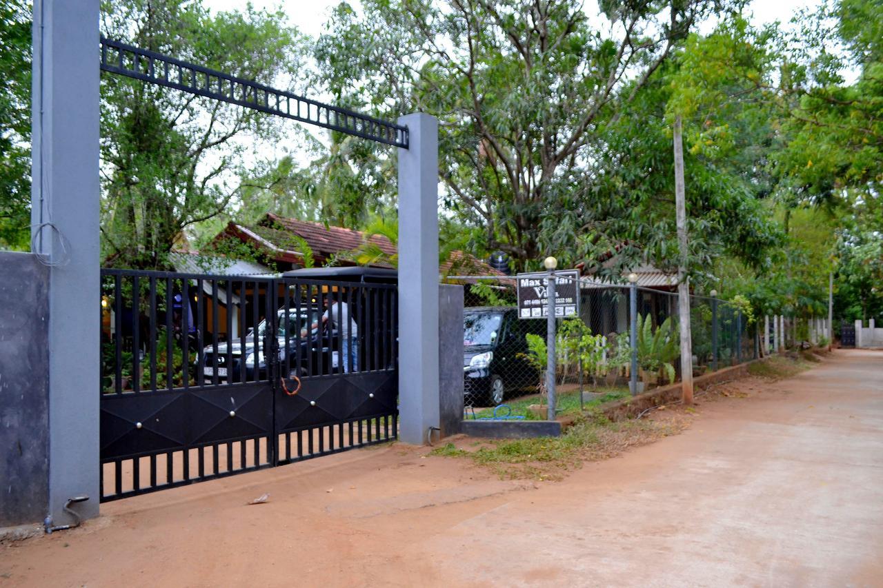 Max Safari Villa ウダワラウェ エクステリア 写真